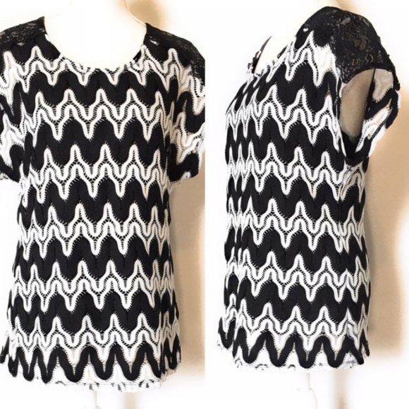 Roz & Ali Tops - ☀️Roz & Ali EUC crochet knit blouse large black
